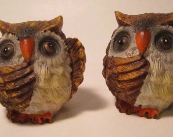 Pair of OWL Figurines (#811)