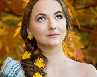 Set of 3 realistic yellow maple leaf hair pins - Fall wedding hair clips, Canadian autumn hair accessories, Bobby pins, Nature-inspired gift