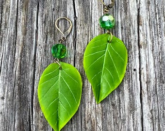 Green leaf drop earrings with shiny Czech beads - Handmade nature-inspired jewelry, Polymer clay botanical accessory, Gift for nature lovers
