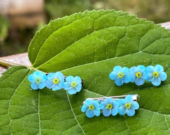 Blue forget me not pin, Tiny floral brooch, Alzheimer's Disease Awareness, Blue flower pin badge, Memorial pin gift , Never forgotten