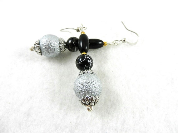 Silver Pearl Earrings, Textured Pearl Earrings, Black and Silver Drizzle Pearl Earrings, Silver Earrings, Black Earrings