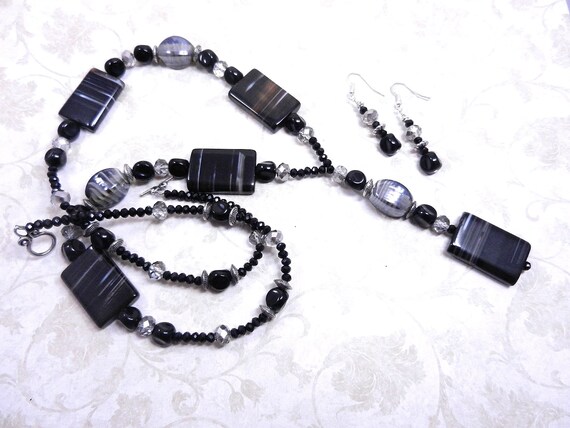 Black Banded Onyx Necklace with Matching Earrings, Black Agate Onyx Necklace, Black Necklace, Black Earrings, Lamp Work Necklace, Jewelry