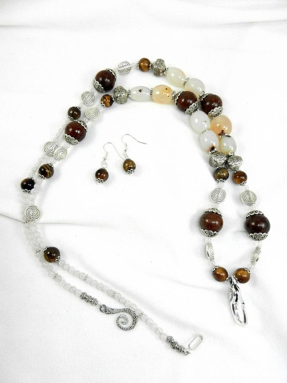 Jade Gemstone Lanyard and Earrings, Lanyard and Earrings, Wood and Jade Lanyard, Badge Holder, Silver and Jade Lanyard