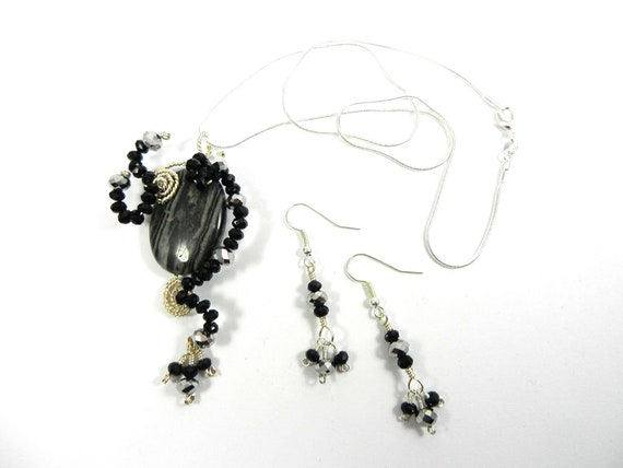 Zebra Striped Jasper Gemstone Necklace, Silver Wire Wrapped Jasper Gemstone and Crystal Pendant, Jasper Gemstone Pendant with Crystals