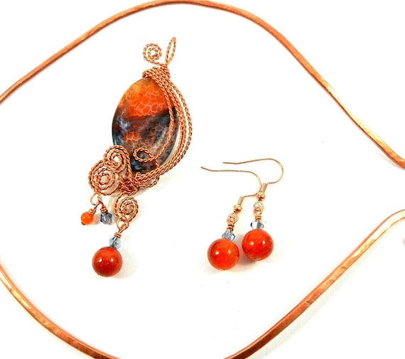 Bare Copper Wire Wrapped Orange and Blue Oval Fire Agate Gemstone Pendant with a Hammered Bare Copper Choker and Matching Agate Earrings
