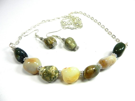 Silver wire Wrapped Line of Agate and Jasper Gemstones on a Silver Chain with Agate Earrings