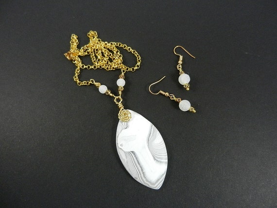 Gold Wire Wrapped White Frosted Agate Pendant with Matching Earrings