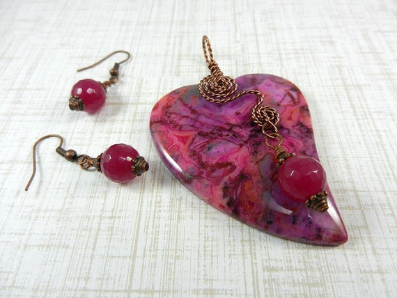 Pink and Purple Crazy Lace Agate Heart Pendant with Ruby Jade Earrings, Wire Wrapped Agate Pendant, Jade Earrings