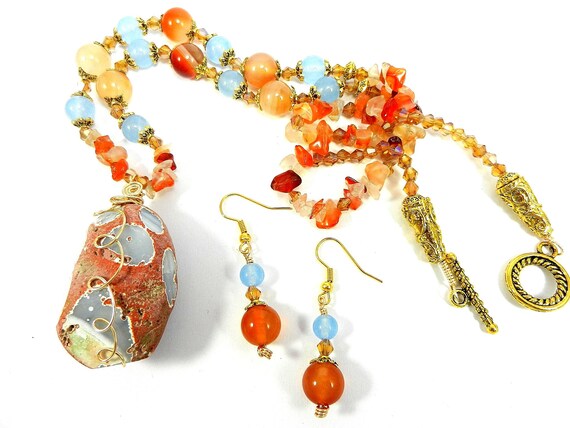 Orange and Blue Agate Pendant with Aqua Marine Gemstones Gold Necklace with Matching Earrings