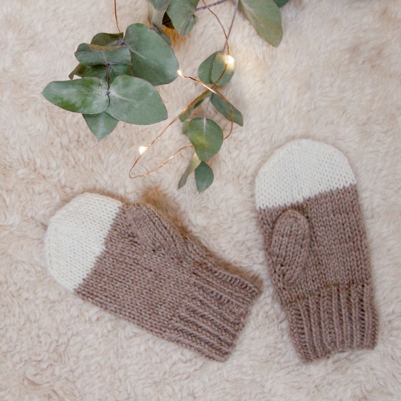 Handmade Panda Style  Shoes Cap And Mittens Set main image 0