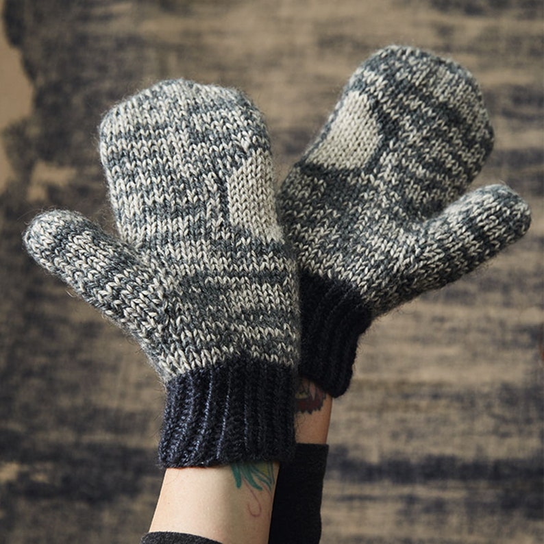 Attrapez le modèle de tricot PDF Moon Mittens. Modèle de tricot de mitaines de taille adulte Téléchargement instantané. image 3