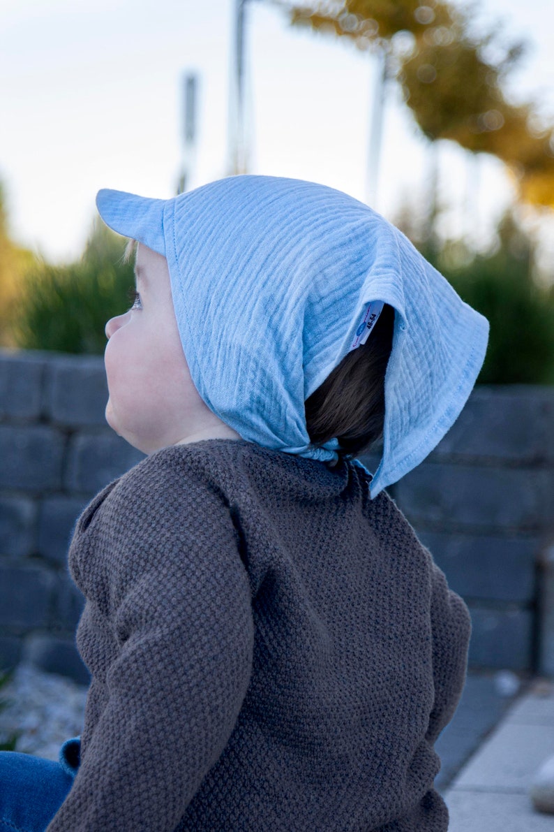 Babytragen Babymütze aus Muslin Kopftuch mit doppeltem Verstellsystem, Mütze, Sonnenhut, Kopfbedeckung Bild 4