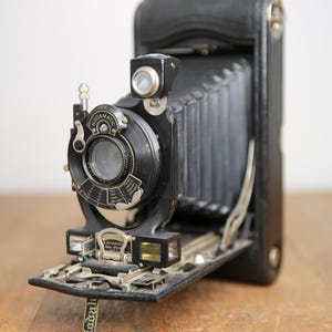 Kodak 3A Autographic Special Model B Antique folding Camera Vintage NICE