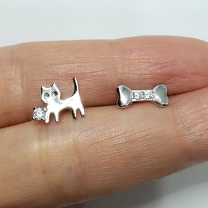 Sterling Silver Cat Bone Earrings with Cute Rhinestone Bone Kitty Cat Animal Stud Earrings