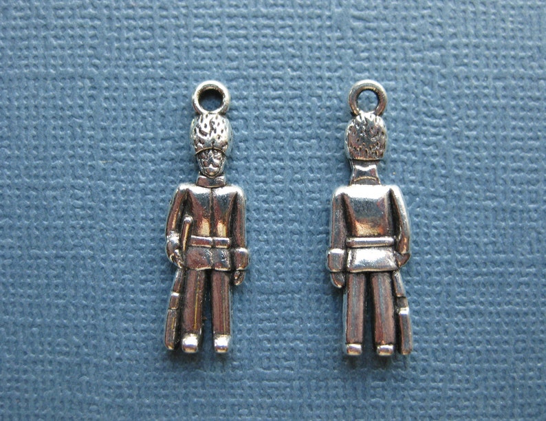 10 Soldier Charms Soldier Pendants Soldiers Toy Soldier Etsy
