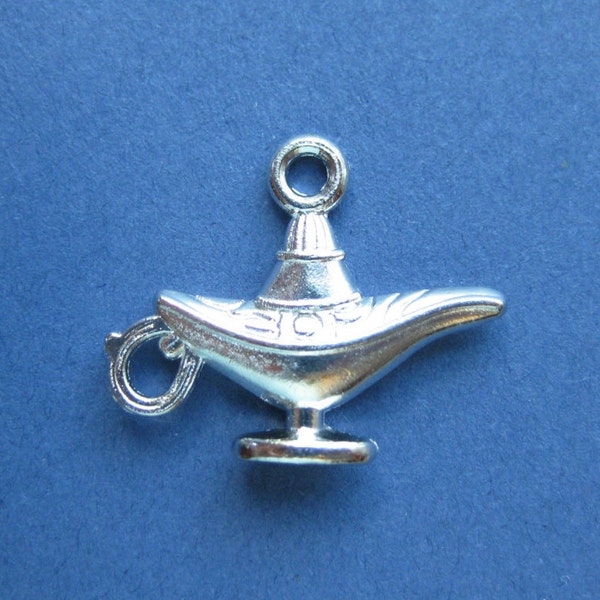 10 Magic Lamp Charm - Magic Lamp Pendant - Antique Silver - 22mm x 18mm -- (No.103-10378)