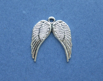 10 Angel Wing Charms - Angel Wing Pendants - Angel Wings - Wing - Antique Silver - 21mm x 19mm -- (No.48-10278)