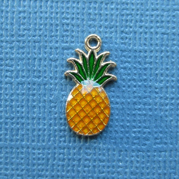 10 Pineapple Charms - Pineapple Pendants - Pineapple - Fruit Charm - Enamel Charm - Gold Tone - 17mm x 10mm  -- No.119-12231)