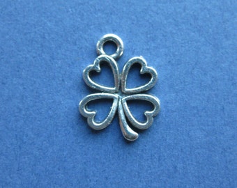 10 Four Leaf Clover Charms - Four Leaf Clover Pendants - Clover Charms - Antique Silver - 17mm x 13mm -- (B5-10148)