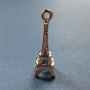 10 Eiffel Tower Charms - Eiffel Tower Pendants - Eiffel  Tower - Paris - Silver Tone - 24mm x 8mm -- (R5-10441)