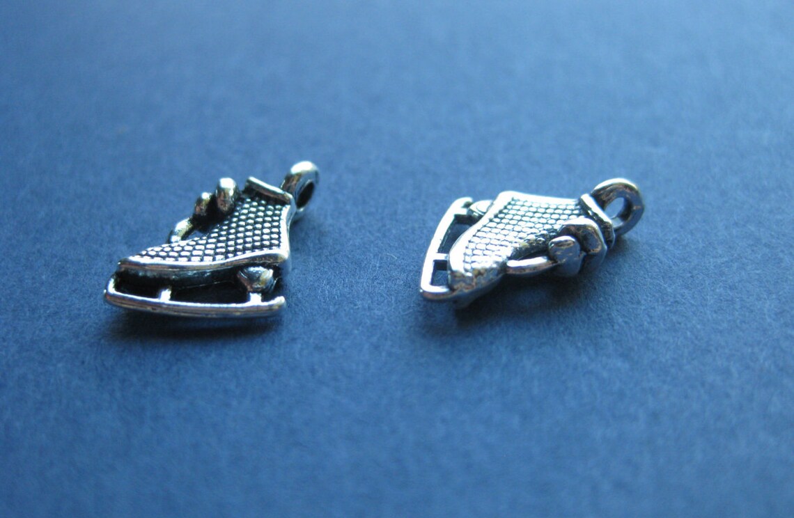 10 Ice Skate Charm Ice Skate Pendant Figure Skating Charm Etsy