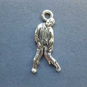 10 breloques zombies - Pendentifs zombies - Zombie - Argent antique - 17 mm x 26 mm --(No.55-11197)