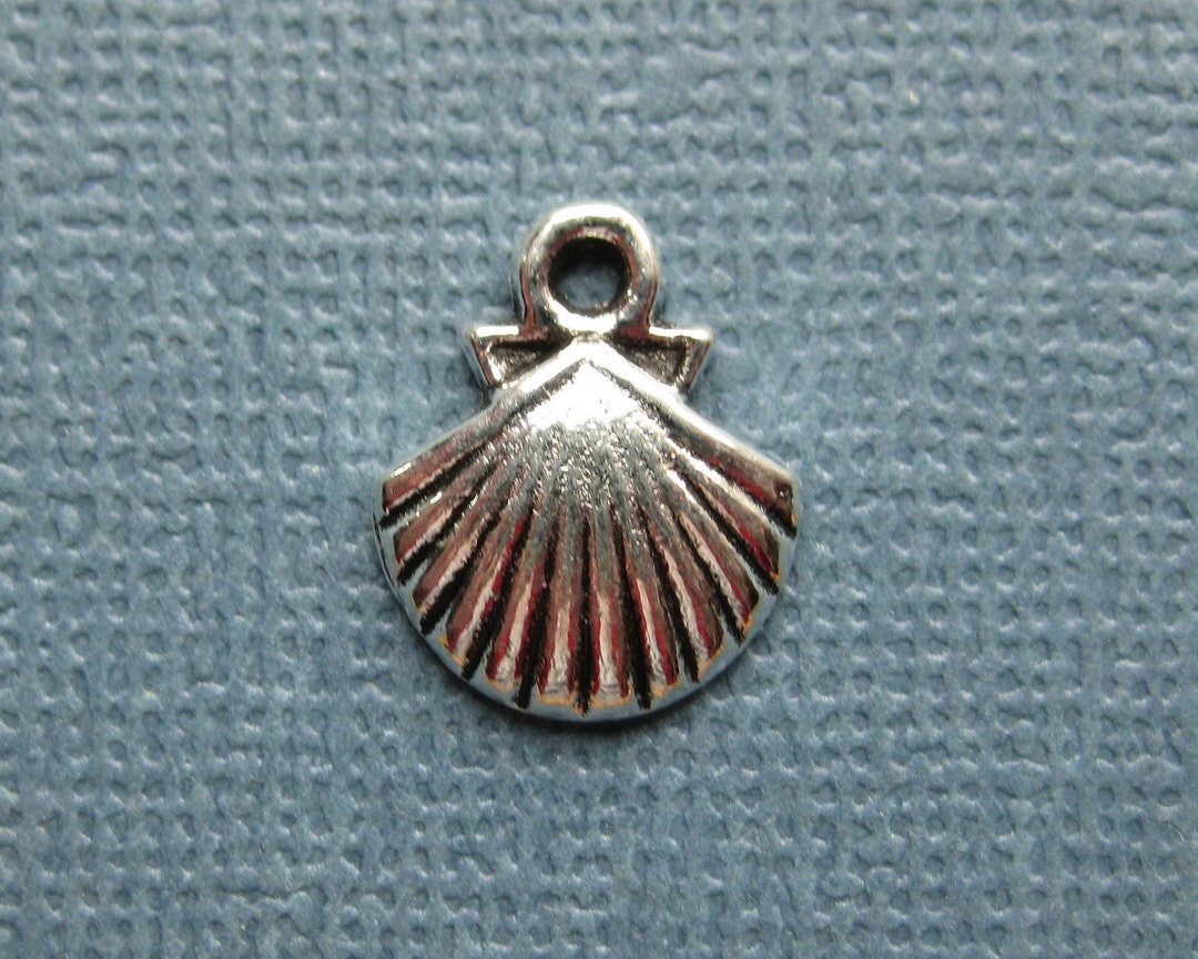 10 Shell Charms - Sea Shell Charm - Shell Pendant - Silver Tone - 14mm ...