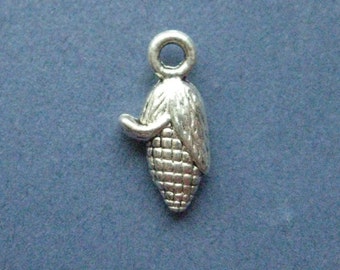 10 Corn Charms - Corn Pendants - Vegetable Charm - Corn - Corn on the Cob - Food Charm - Antique Silver - 15mm x 12mm  -- (H3-11018)