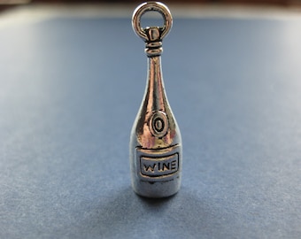 5 Wine Bottle Charms - Wine Bottle Pendants - Wine Bottle - Wine Charm - Antique Silver - 27.5mm x 8mm --(No.30-10342)