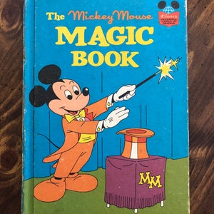 Vintage Disney&#39;s Wonderful World of Reading Book!!!  The Mickey Mouse Magic Book!!!