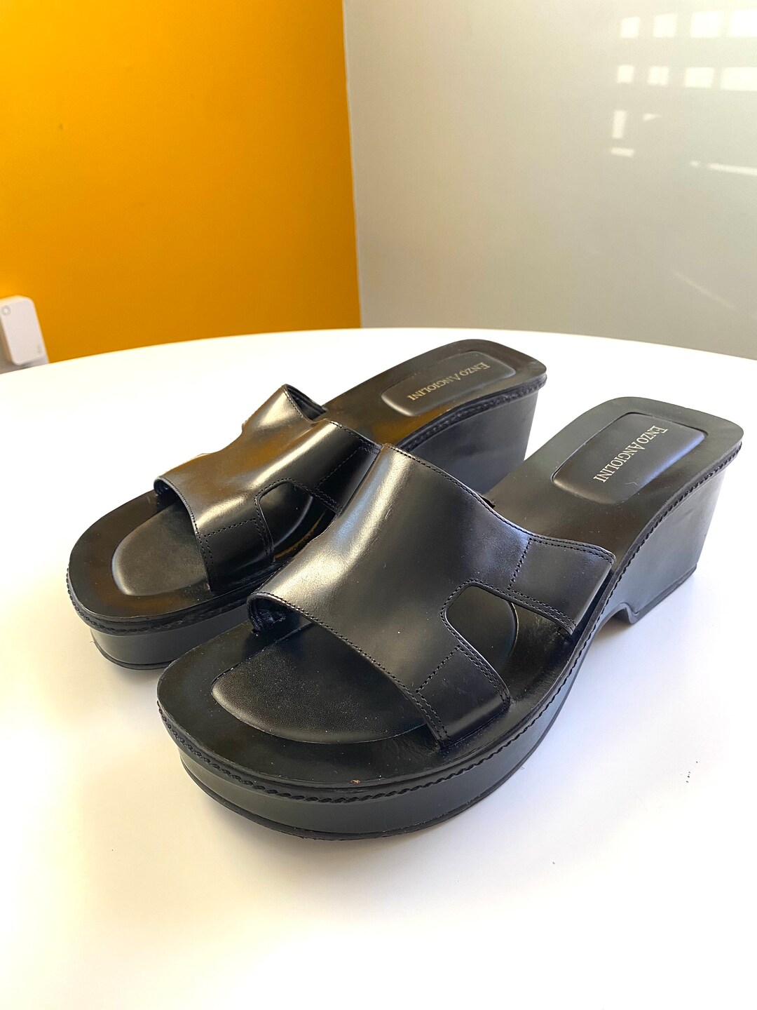 enzo angiolini gilian mule