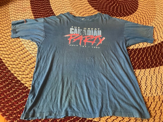 1992 The Great Canadian Party vintage t-shirt dist