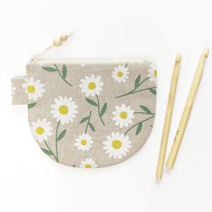 Maschenmarkierer-Beutel mit benutzerdefinierten Namen. Kleine Münztasche. Personalisierte Reißverschlusstasche. Kartenhalter. Geldbeutel aus Baumwolle. Naturliebhaber. Blumige Mini-Geldbörse.