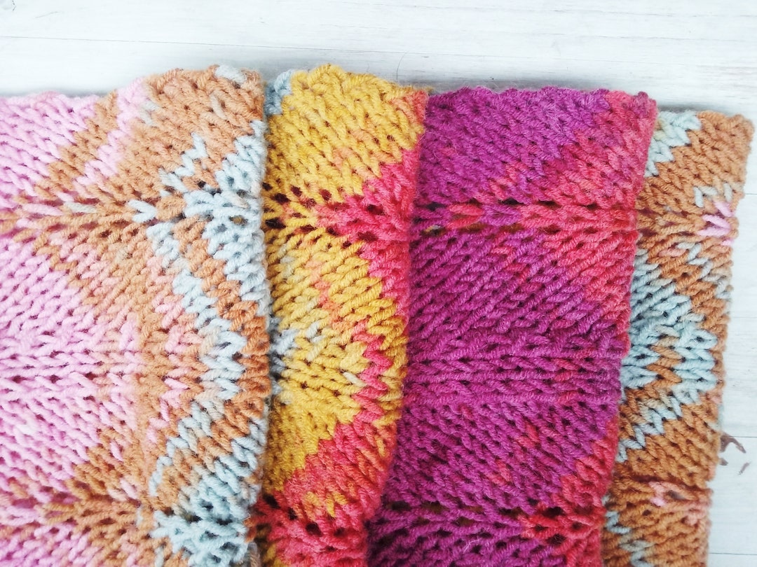127 Knitting pattern cowl PDF / knitted scarf pattern / knitting chevron pattern  / instant download / knitting patterns for women