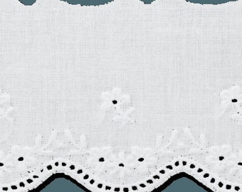 Lace Feston lace 45 mm white flower garland