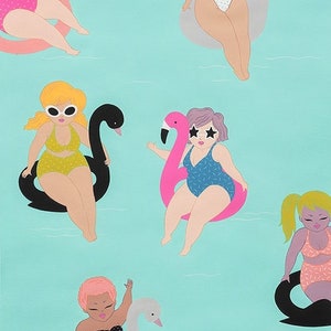 Könnte beinhalten: Illustration mit mehreren Cartoonfiguren in Badeanzügen, die auf aufblasbaren Schwimmtieren treiben, darunter Flamingos, Schwäne und ein Einhorn. Die Figuren haben unterschiedliche Hauttöne, Frisuren und tragen verschiedene Badebekleidung. Der Hintergrund ist hellblau.