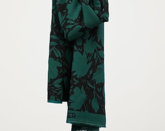 Viskoskräp BLOMSTERIG NYAN i flaskgrönt från Mind the Maker