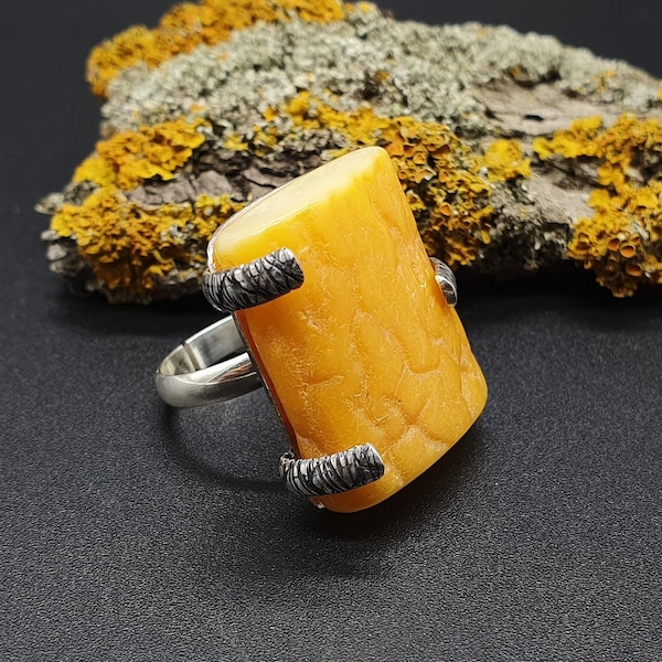 Amber Ring, Unpolished Amber Ring, Natural Pattern, 10.0g, 925 Sterling Silver, Opaque Yellow Raw Skin, Adjustable Ring6+ (16mm), #440