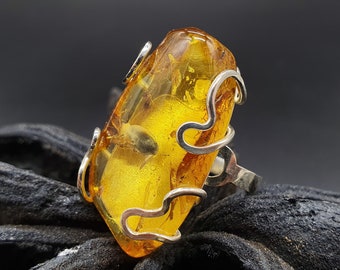 Natural Amber Sterling Silver Ring,  10.0 g Adjustable ring, 4.5+,  Trasparent Yellow , Amber with Insect, #559