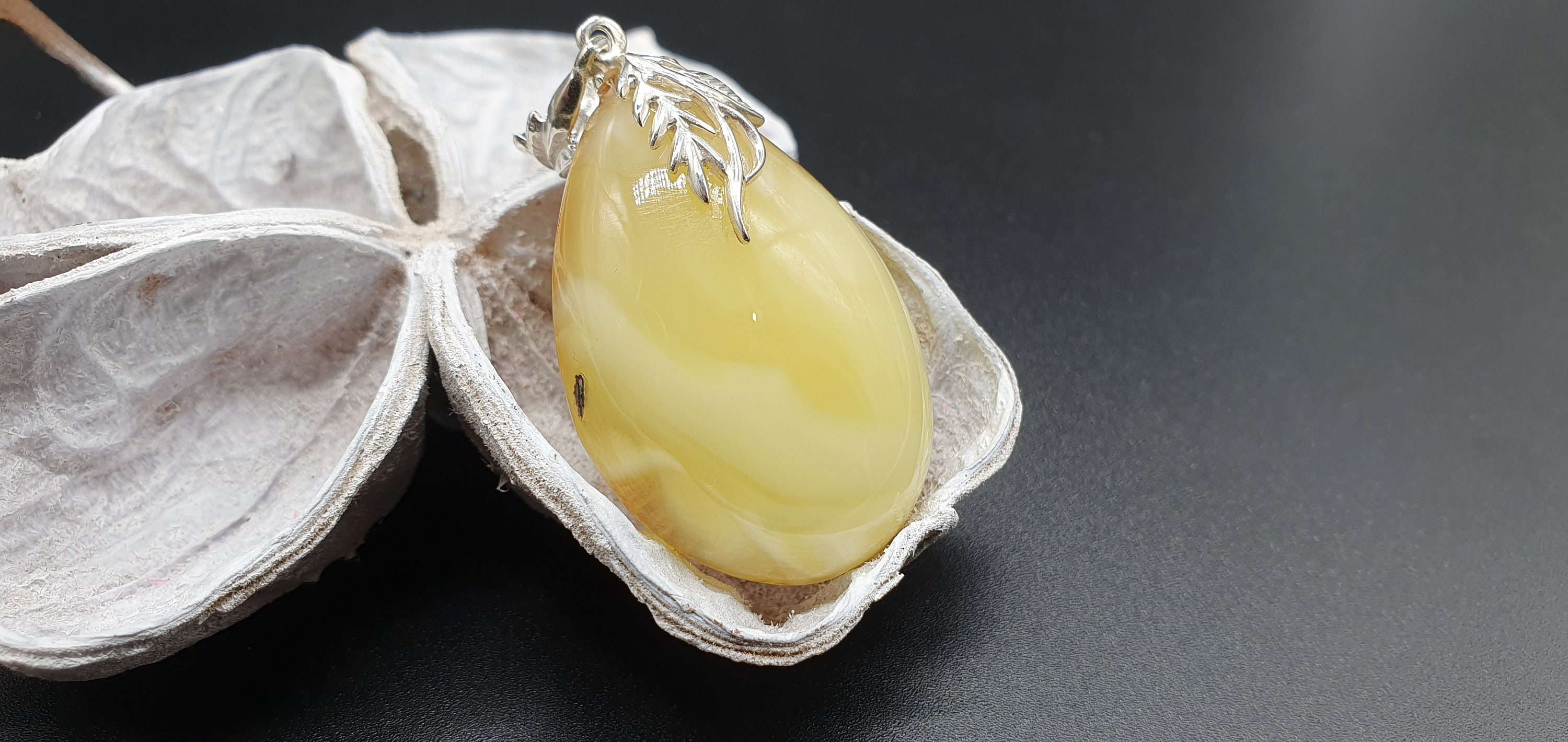 Amber Pendant, Ivory Yellow Amber,天然琥珀, 925 Sterling