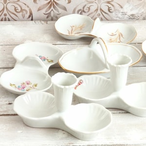 Salero doble de porcelana blanca con detalles dorados, plato floral, salero y pimentero de porcelana china, ramequín y cuenco para pizcas.