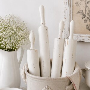 Mattarello in legno bianco, rullo per impastare, rullo decorativo shabby chic dipinto effetto invecchiato, vecchio utensile da forno, cucina in stile country cottage
