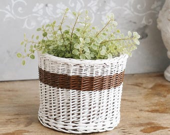 White Wicker Plant Pot Basket, Hand-Woven Rattan Planter, Boho Storage Container