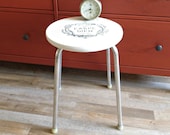 Vintage White Round Coffee Table Stenciled Wooden End Side Table Aluminum Metal Legs Small Retro Table Shabby Cottage Chic Wood Plant Stand