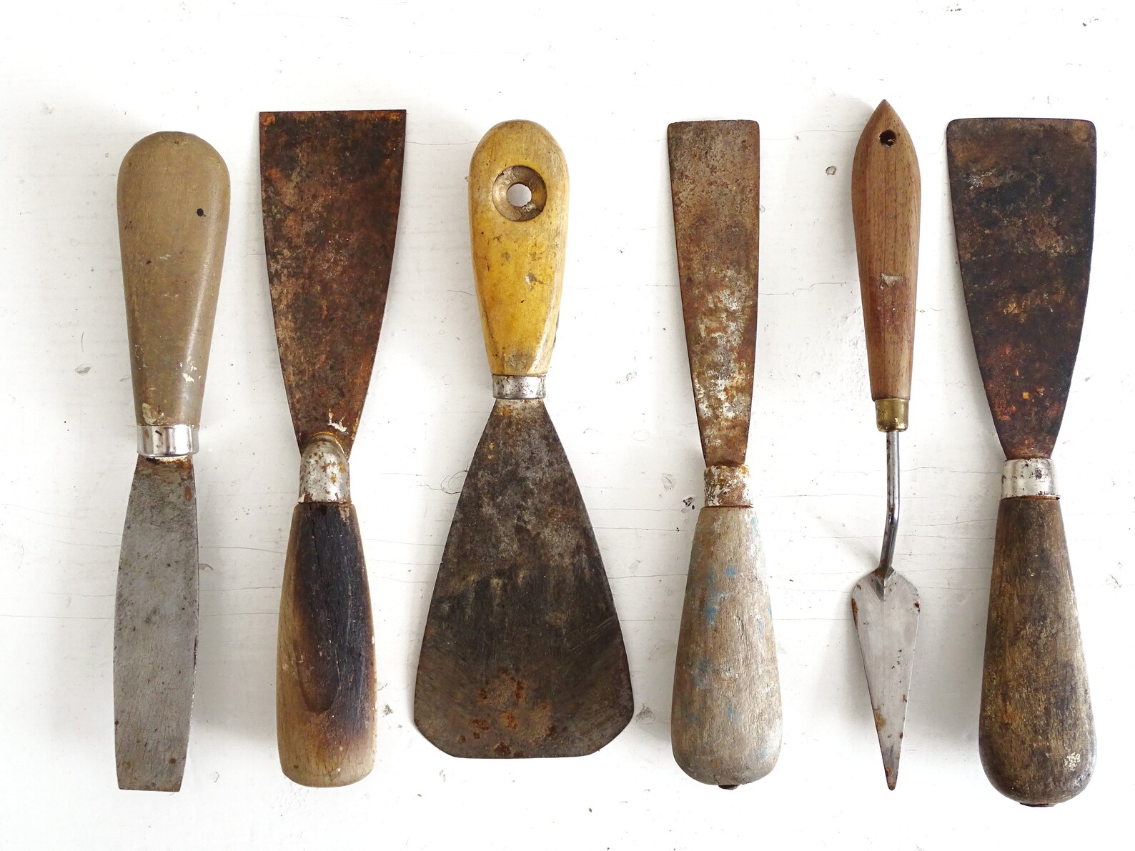 Antique Putty Knife Wood Handle Rusty Plaster Tool Paint Etsy