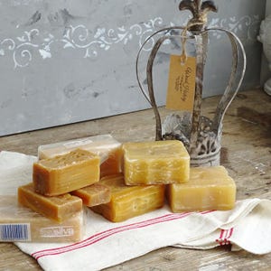 Vintage 1960s Laundry Soap Bar: Rustic Farmhouse Bathroom Decor