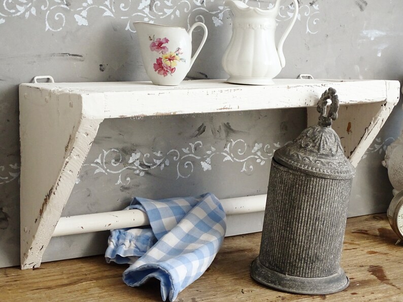 Large Primitive White Corbel Shelf w/ Towel Rail Bar Rod Rustic shops Solid Wood Shelf Brackets Distressed Old Wall Mount Shelf Country Farmhouse