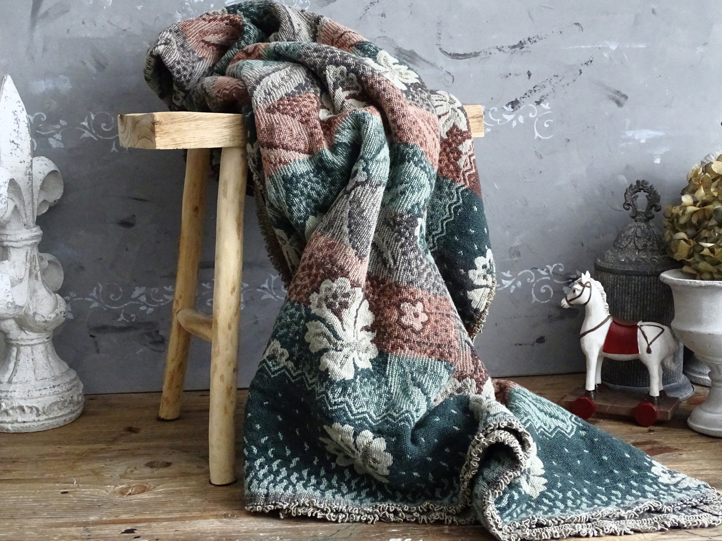 Jacquard bed throw hotsell