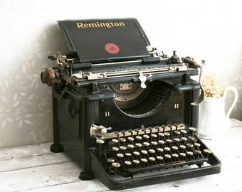 Antique Remington Typewriter, 1924 Original Vintage Writing Machine, Collector Display, Office Decor