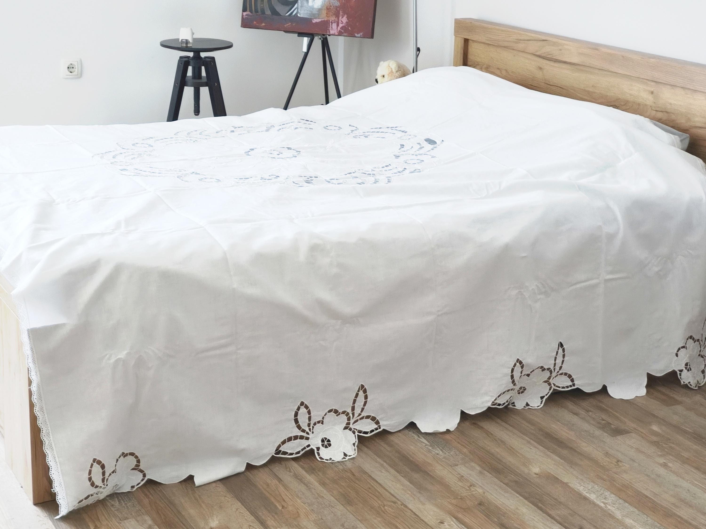 フランスのリシュリューレースのベッドスプレッド：アンティーク